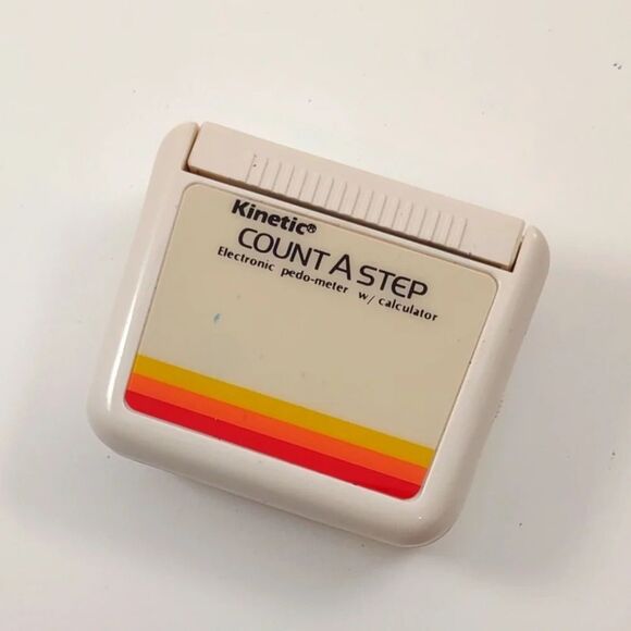 Lillian Vernon Count A Step Electric Pedometer with  Slide out Calculator - Picture 1 of 14